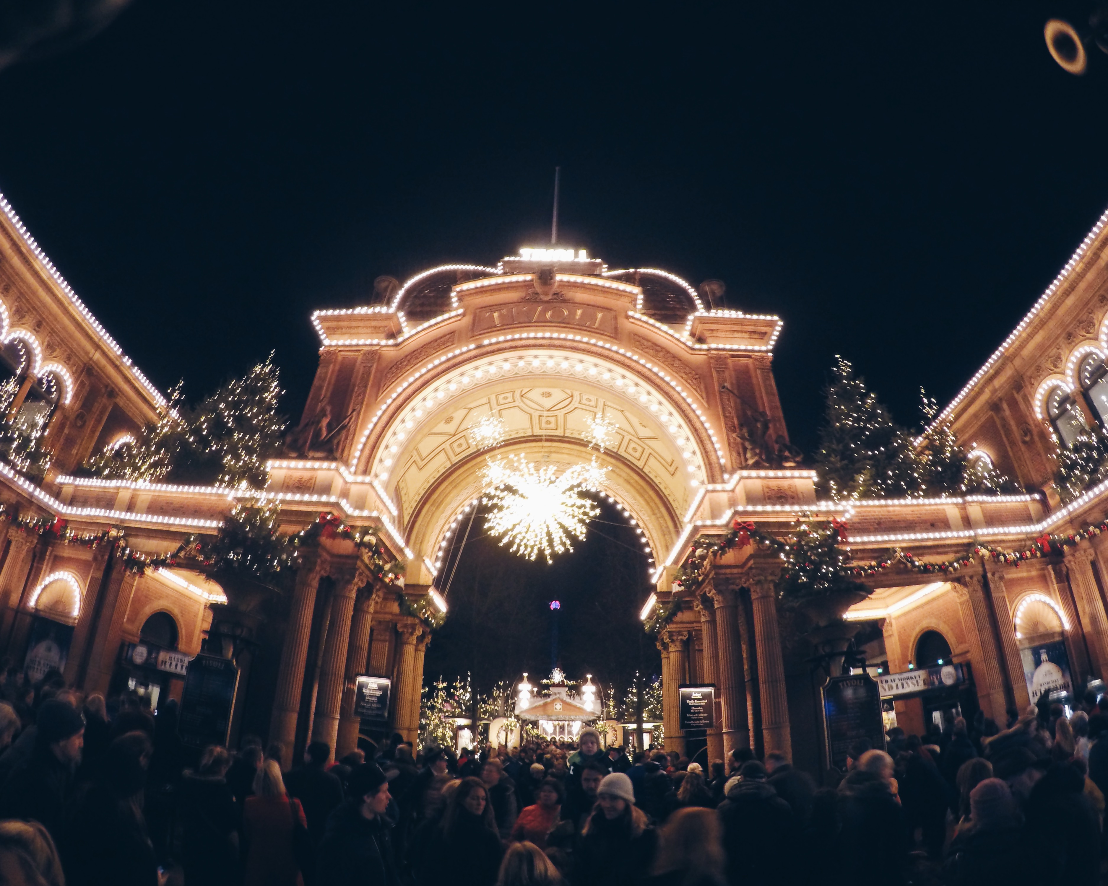 BEST EUROPEAN CITIES FOR THE CHRISTMAS FEELS | The Belle Abroad