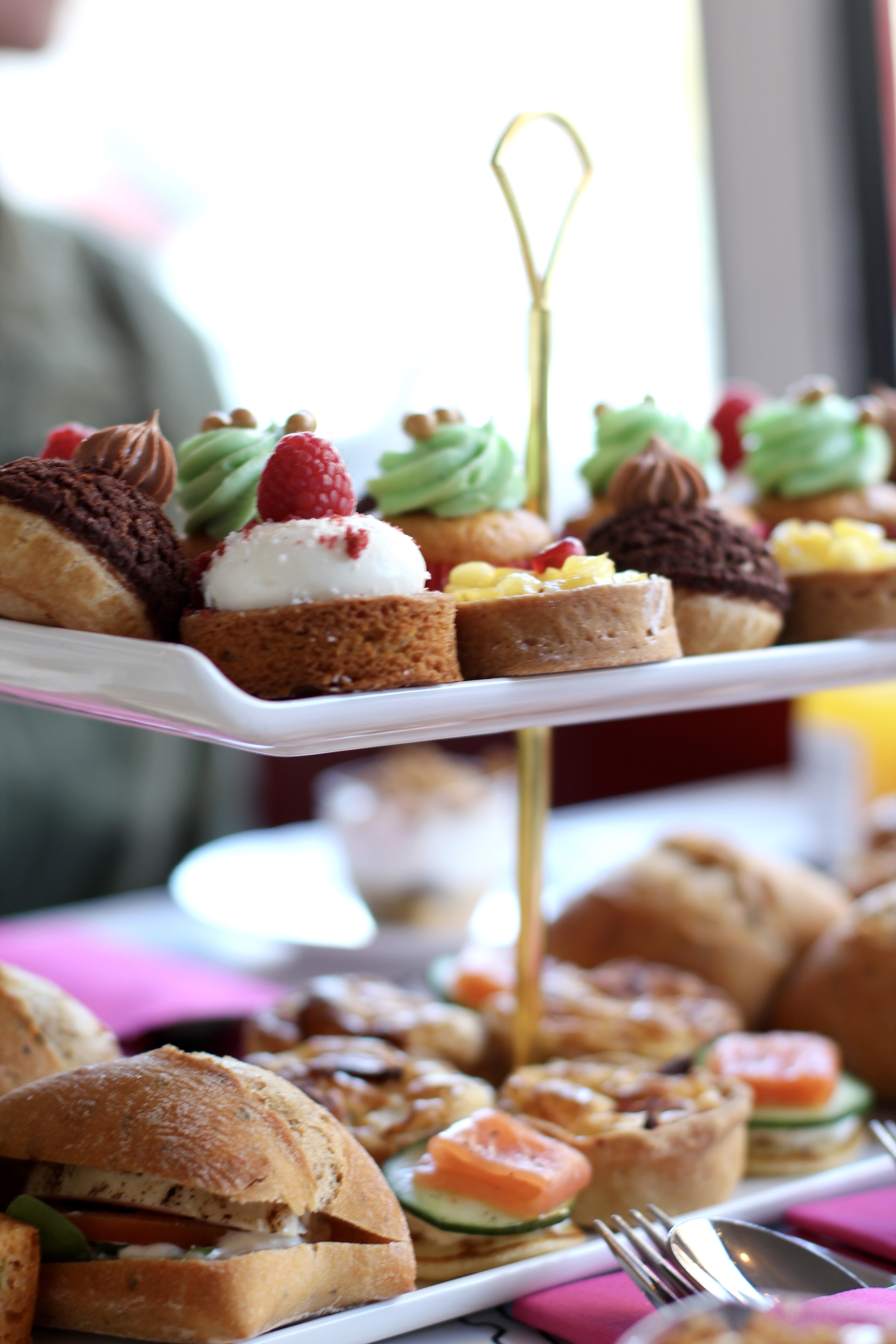 AFTERNOON TEA AROUND TOWN WITH B BAKERY | The Belle Abroad