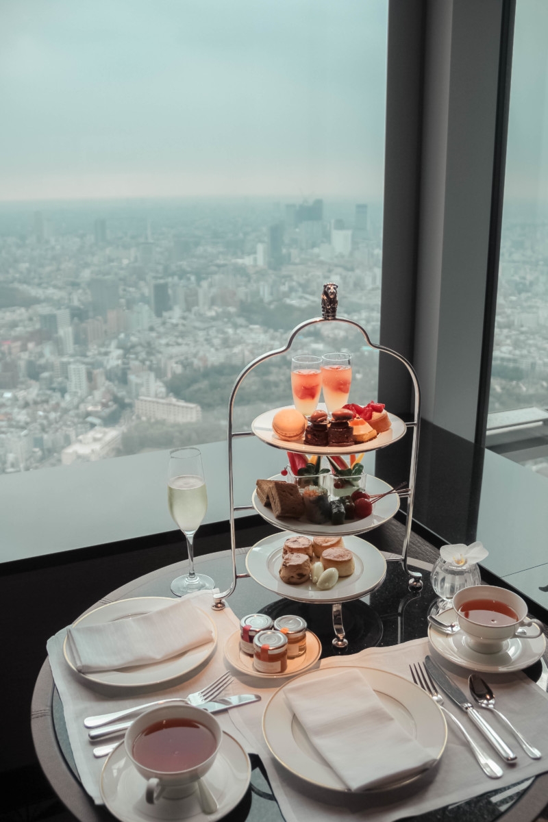 SLEEPING ABOVE TOKYO : A STAY AT THE RITZ CARLTON – The Belle Abroad