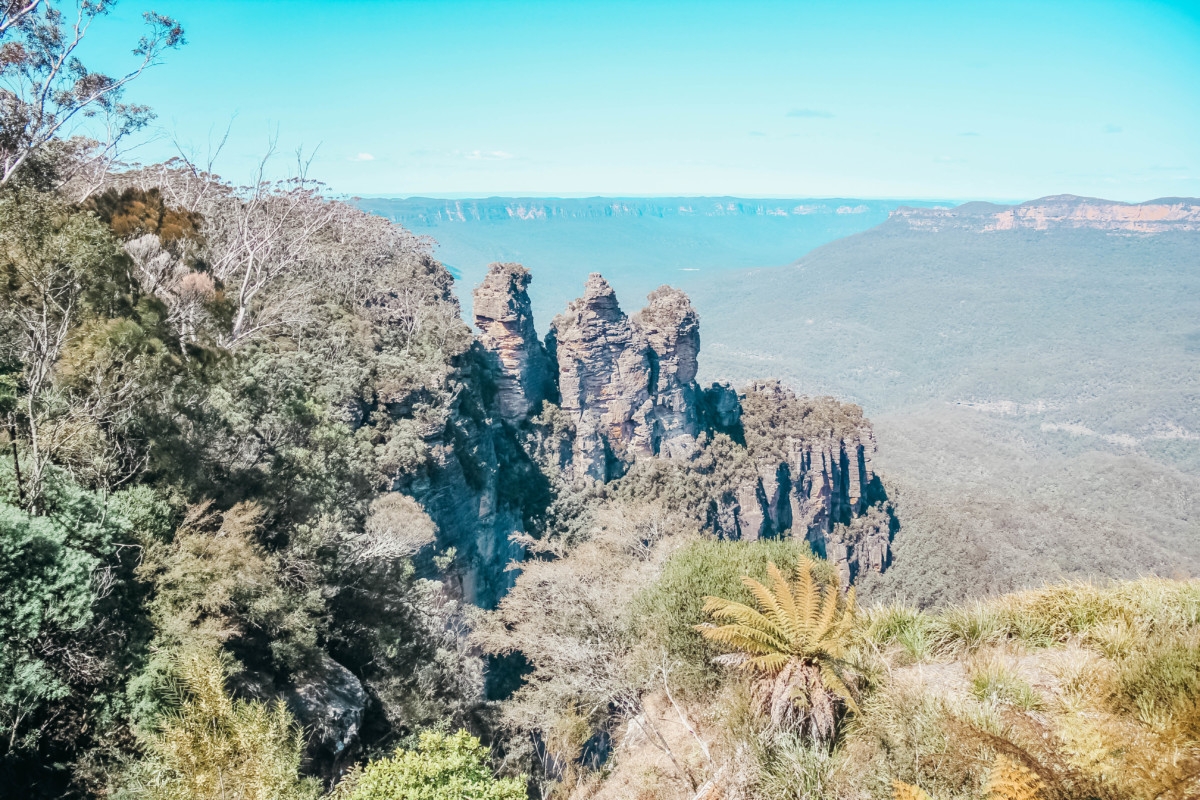 CHASING FALL IN THE BLUE MOUNTAINS | The Belle Abroad